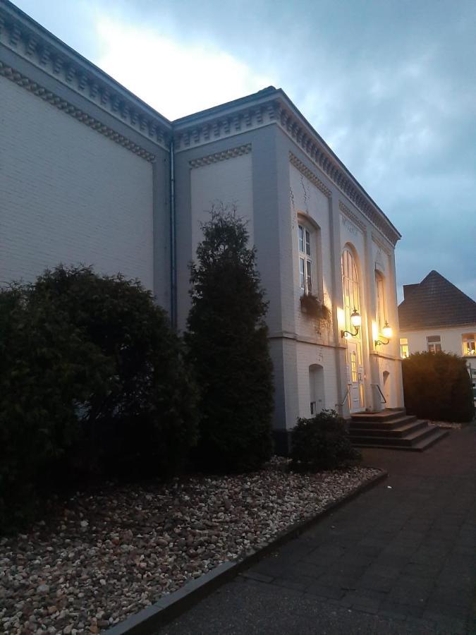 Wohnen Im Alten Amtsgericht Im Herzen Von Xanten Exterior photo